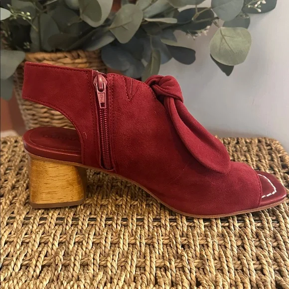 Bernardo Lizzie Red Suede wooden block Heeled 6.5 bow detail zipper peep Sandals - Picture 8 of 12
